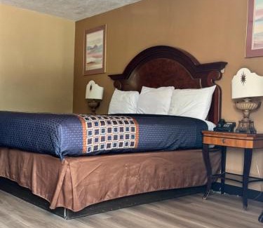 Odessa Hotel | Villa West Inn