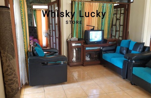 Cipanas Villa | Villa WhiskyLucky411