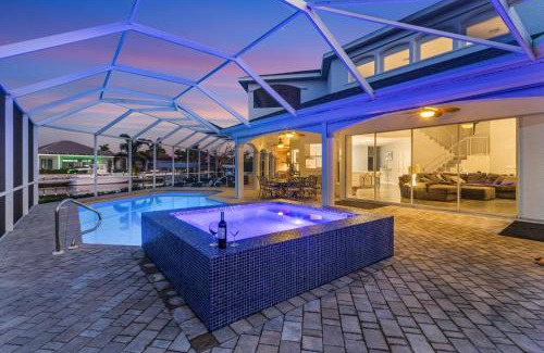 Pelican House | Villa Whispering Palms - Cape Coral - Roelens Vacations
