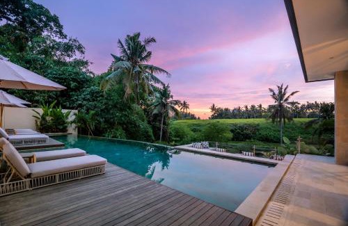 Pengosekan Villa | Villa White Lotus by BaliSuperHost