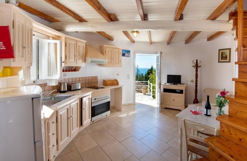 Ieromonachos Villa | Villa Windmill - One Bedroom Villa, Sleeps 2