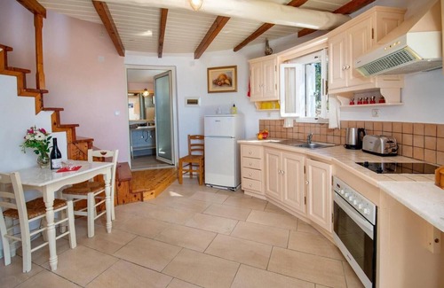 Ieromonachos Villa | Villa Windmill - One Bedroom Villa, Sleeps 2