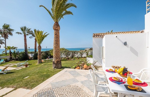 Gale Villa | Villa with 2 heatable pools, sea view & BBQ