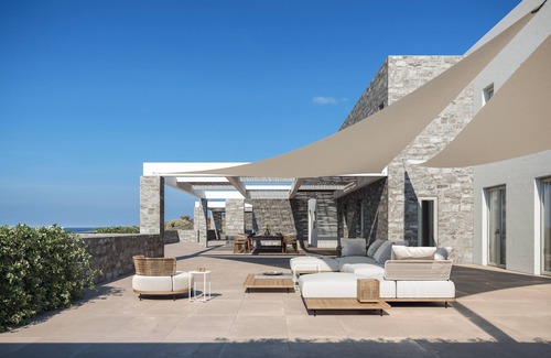 Kithnos Villa | Villa with a private pool, gym, built-in BBQ & amazing sunset sea views
