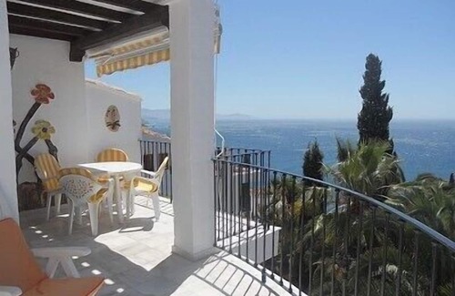 Almunecar Villa | Villa with a stunning sea view, located by the poolside and close to the beach