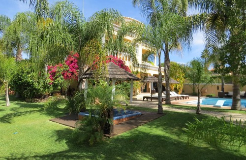 Vilamoura House | VILLA WITH A VERY BIG, BEAUTIFUL GARDEN AND TENNIS