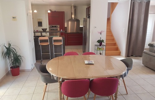 La Crau House | Villa with all comforts, swimming pool, air conditioning, beautiful garden!