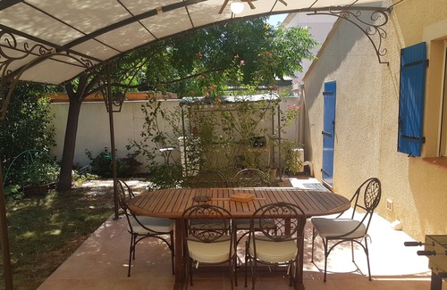 La Crau House | Villa with all comforts, swimming pool, air conditioning, beautiful garden!