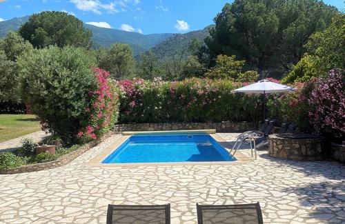 Laroque-des-Alberes Villa | Villa with pool - secluded garden - amazing views - walking distance of village!