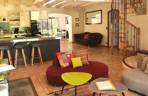 Mauzens-et-Miremont Villa | Villa with closed garden, private pool and playground for children