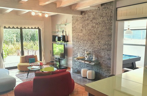 Mauzens-et-Miremont Villa | Villa with closed garden, private pool and playground for children