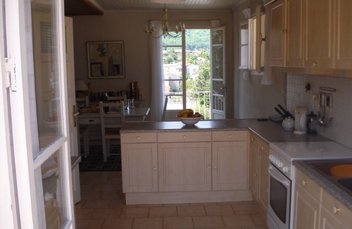 Vernet-les-Bains House | Villa with garden on Mount Canigó close to ski-ing and beaches, Parking & Wifi.