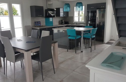 La Bree-les-Bains Villa | Villa with heated pool 400 m from the sea, quiet, pets allowed