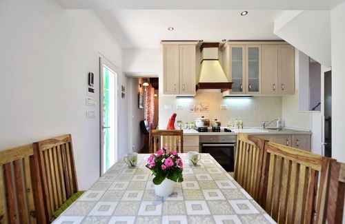 Omis Villa | Villa with heated pool! Enjoy in beautiful sight to the sea, mountains and river