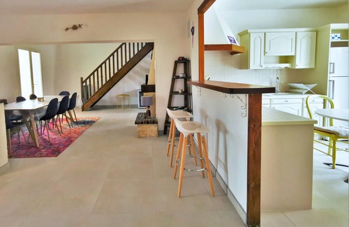 Grillon House | Villa with heated pool and fenced garden