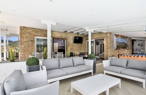 Talana Villa | Villa with heated swimming pool surrounded by greenery