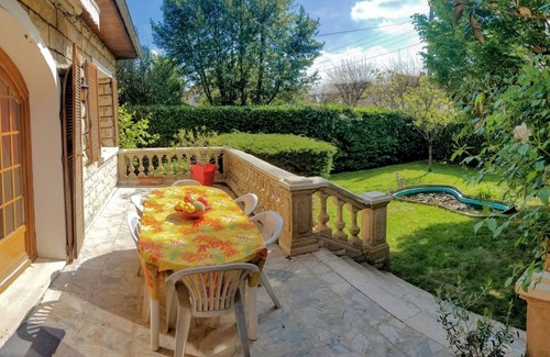 Draveil House | Villa with large garden in quiet location near Paris, Orly, forest and lakes