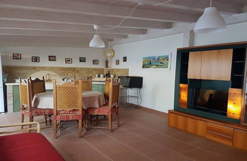 Ognina Villa | Villa with pool + free wifi in a green oasis just steps from the sea.-