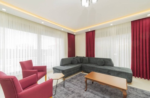 Dosemealti Villa | Villa with Pool, Garden and Terrace in Antalya