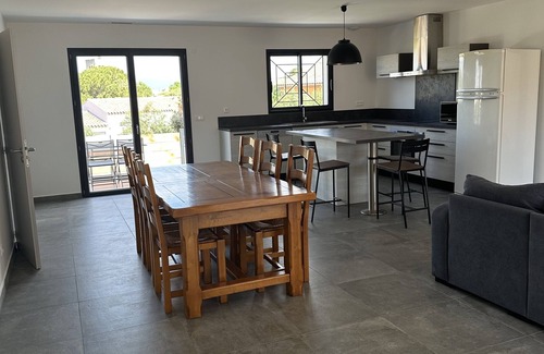Vendemian Villa | Villa with pool in a quiet village in central Hérault