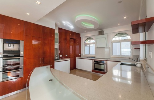 Herzliya Pituach House | Villa with Pool - Next the Beach