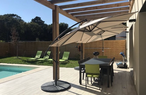 Saint-Augustin House | Villa with private pool and Jacuzzi on a residence with tennis