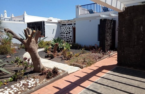 Playa Blanca Villa | Villa with private pool, roof terrace and mountain view