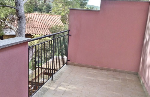 Porto Pino House | VILLA WITH PRIVATE GARDEN NEAR THE SEA