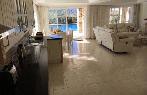 Oludeniz Villa | Villa with private pool and garden in Ölüdeniz Fethiye