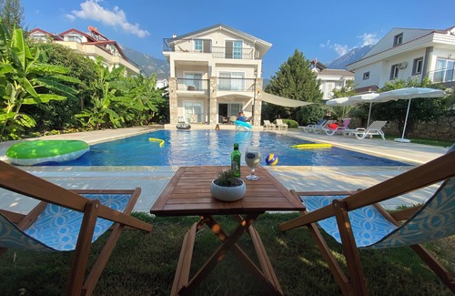 Oludeniz Villa | Villa with private pool and garden in Ölüdeniz Fethiye