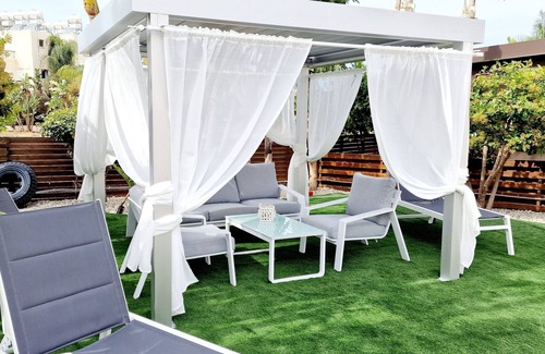 Pernera Villa | Villa With Private Pool, Sea View With Grass And 2 Gazebos