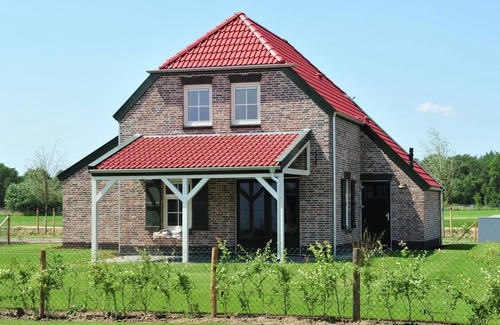 Roggel Villa | Villa with sauna & bubble bath in Limburg
