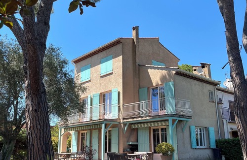 Bastide Giraud House | Villa with sea view, swimming pool, tennis in a charming family estate! :)