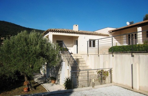 La Croix-Valmer House | VILLA WITH SEA AND HILLS VIEW SWIMMING POOL