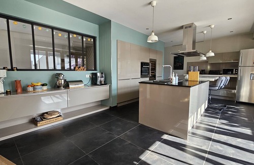Dompierre-sur-Mer Villa | Villa with swimming pool, 7km from La Rochelle and 15km from Ile de Ré