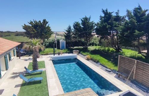 La Faute-sur-Mer Villa | Villa with swimming pool "Sea view" and beach access at 300 m'in summer