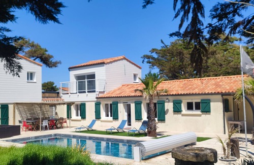 La Faute-sur-Mer Villa | Villa with swimming pool "Sea view" and beach access at 300 m'in summer