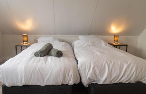 Municipality of Nissewaard House | Villa with swimming and fishing pier