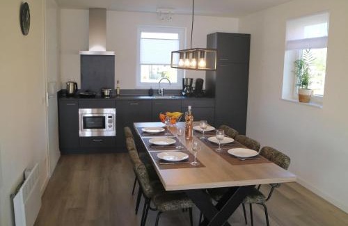 Municipality of Nissewaard House | Villa with swimming and fishing pier