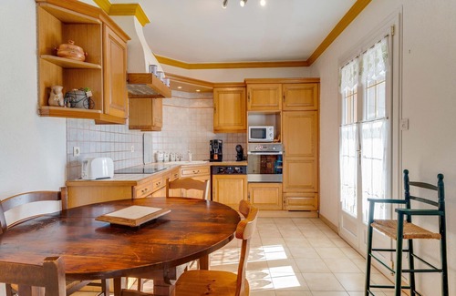 Sauveterre House | Villa with swimming pool in Sorgues