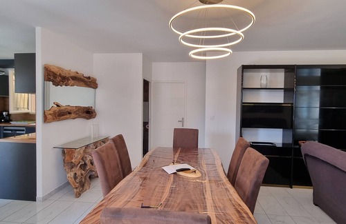 Lespignan House | villa with swimming pool in 9 km of the sea