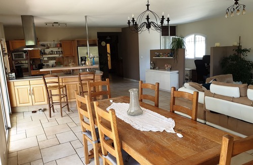 Les Baraques Villa | Villa with swimming pool not overlooked in private secure domain in Mougins