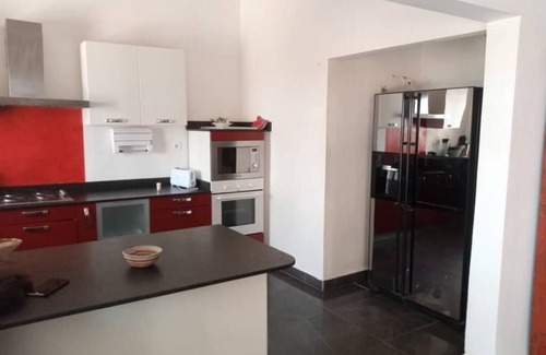 Saly Petite Cote Villa | Villa with terrace on first floor and terrace on ground floor overlooking beach