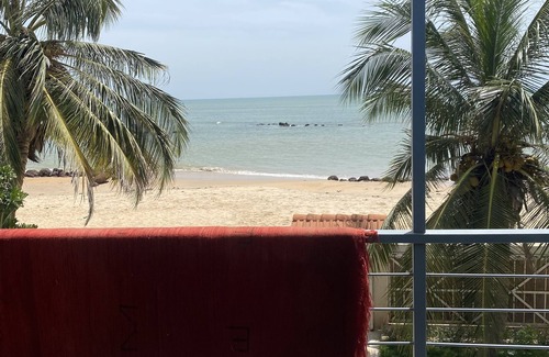 Saly Petite Cote Villa | Villa with terrace on first floor and terrace on ground floor overlooking beach