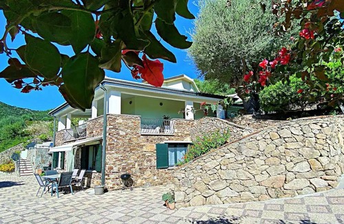 Strugas Villa | Villa with Terrace overlooking the Sea