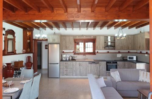 Geroskipou Villa | Villa Yioukkas