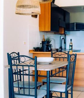 Dickenson Bay Apartment | Villa Yucca