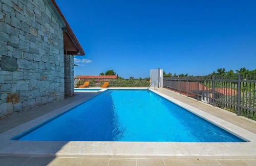 Plovanija Villa | Villa Yvec