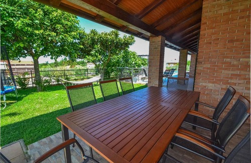 Plovanija Villa | Villa Yvec