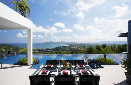 Cherngtalay Villa | Villa Zamani ultra-elite vacation homes for rent.